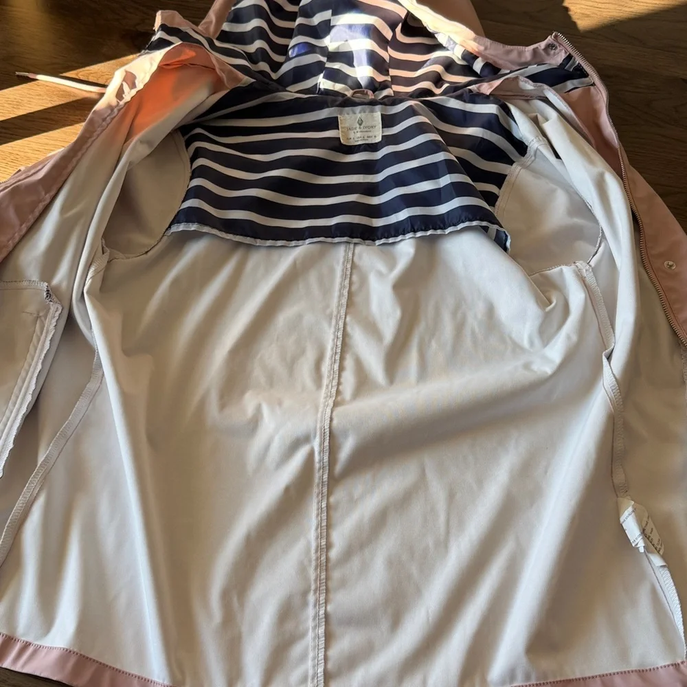 Jade & Ivory Women's Large Light Pink Full Zip Rain Jacket